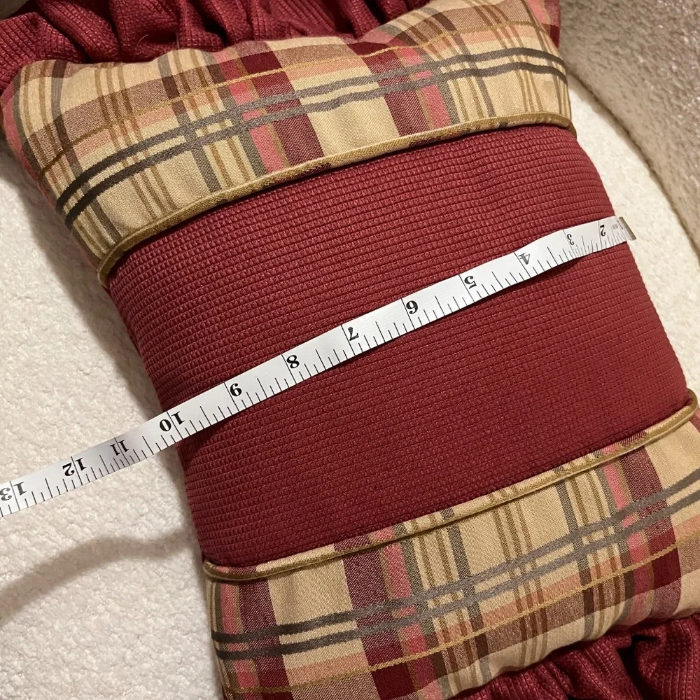 Country-style Plaid Ruffled Decorative Pillow